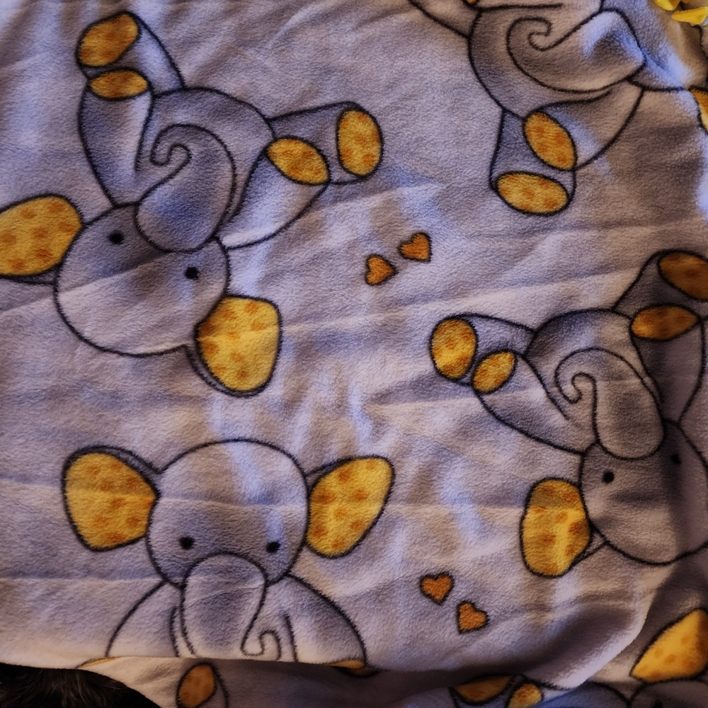 Handmade blankets - Picture 2 of 3